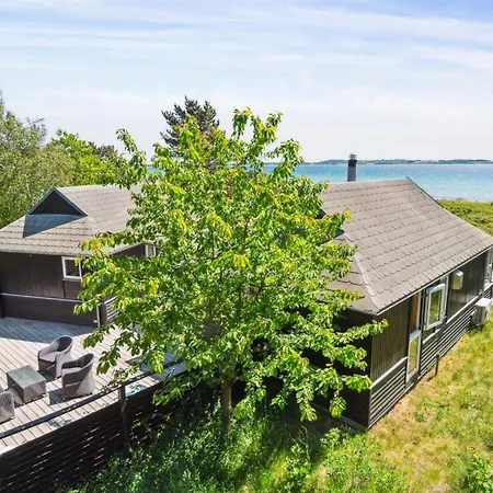 Klint - 25m From The Sea By Interhome *